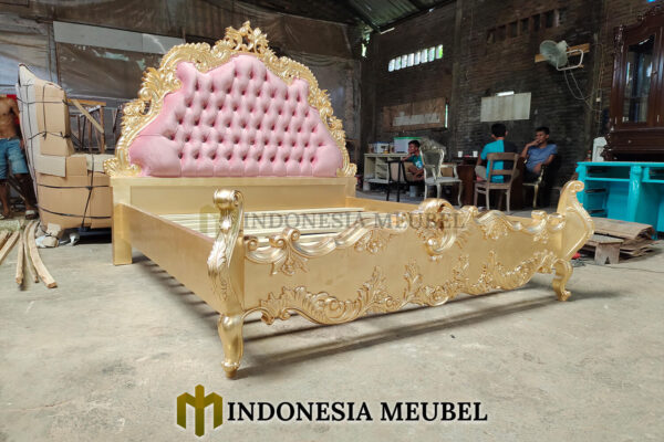 Dipan Mewah Emas Klasik Ukiran Jepara Furniture Jakarta MJ-41